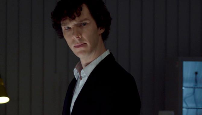 Sherlock - 1ª Temporada - Ep. 01 - Um Estudo em Rosa