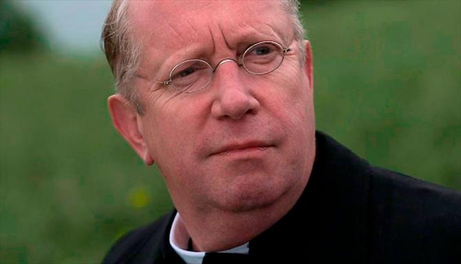 Father Brown - 1ª Temporada - Ep. 01 - The Hammer of God